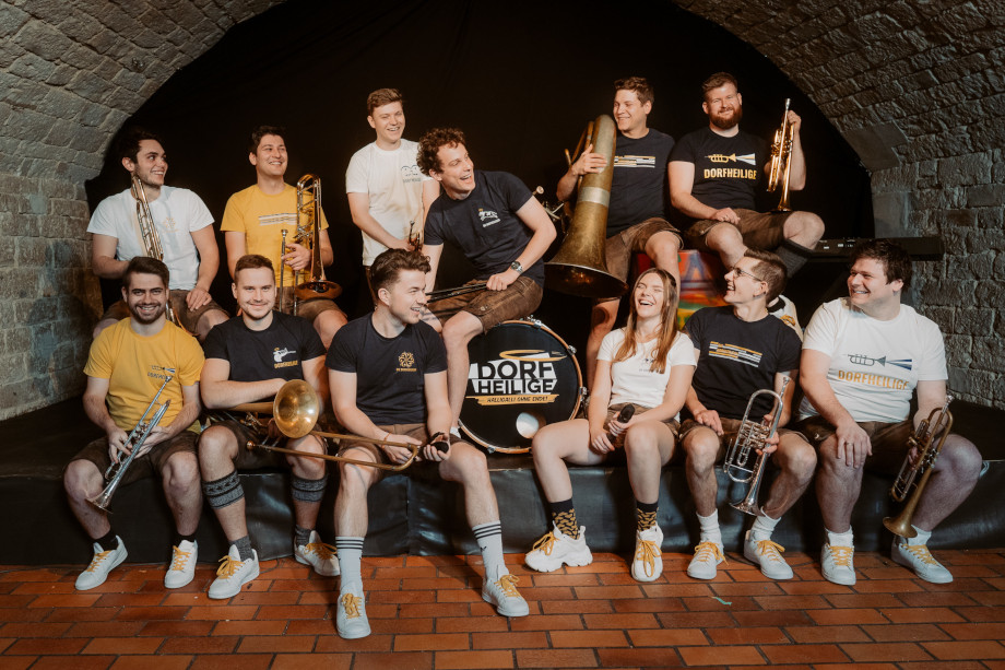 Oktoberfestkapelle: Dorfheilige